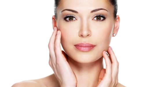 Nawilż, upiększ, powiększ. Trzy zabiegi, jeden składnik