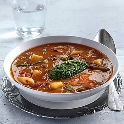 Gęsta zupa – krem z makaronem i Pesto