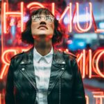 Trend jesieni 2019 – skórzany total look. Jak uzupełnił go dodatkami?