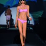 zjawiskowo piękne modelki, przystojni modele