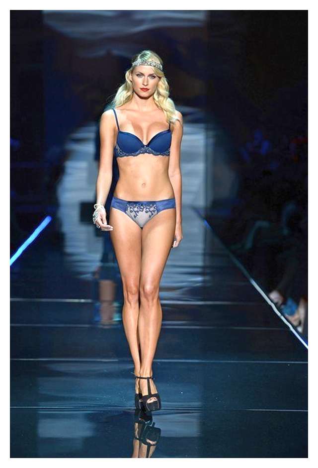 Sfilata Intimissimi 2013 (ph. Daniele Venturelli)