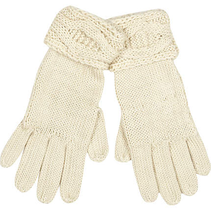 CREAM-CABLE-KNIT-CUFF-GLOVES1