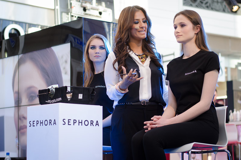 Sephora – Sara Biria maluje modelki 2