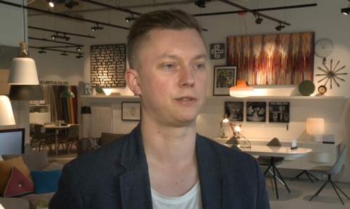 Dodatki do sof idealne do małych pomieszczeń. Dzięki nim meble są wielofunkcyjne