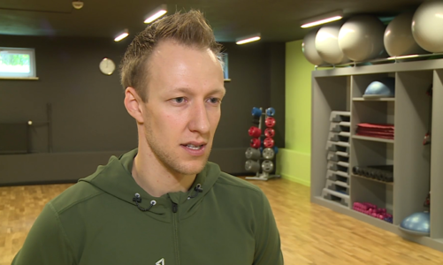 Trening funkcjonalny rozwija wszystkie grupy mięśni i działa prozdrowotnie. Można go wykonywać w domu lub na świeżym powietrzu