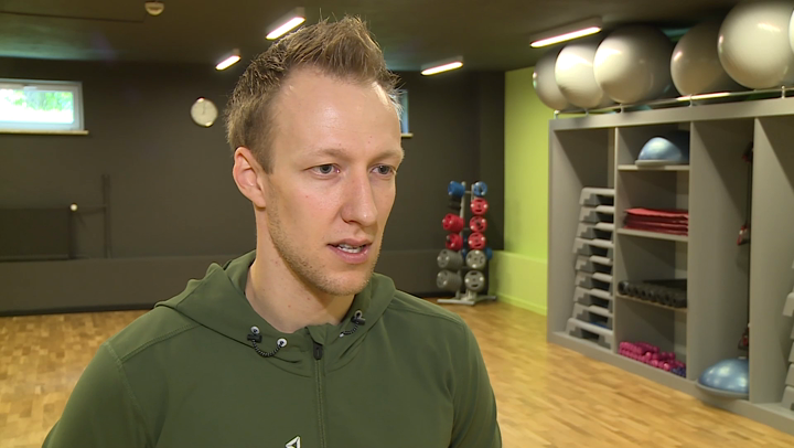Trening funkcjonalny rozwija wszystkie grupy mięśni i działa prozdrowotnie. Można go wykonywać w domu lub na świeżym powietrzu