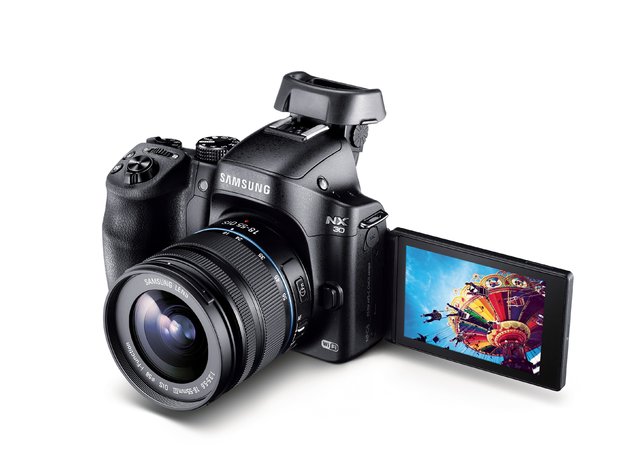 Samsung NX30 i GALAXY K zoom nagrodzone przez Europejskie Stowarzyszenie Technik Audiowizualnych (EISA)