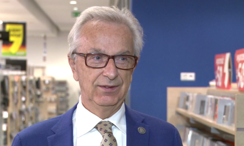 Prof. Lew-Starowicz: Donald Tusk ma duże powodzenie u kobiet, bo działa afrodyzjak władzy