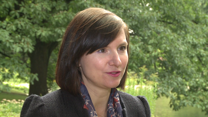Regularne stosowanie balsamów nawilżających poprawi stan naszej skóry
