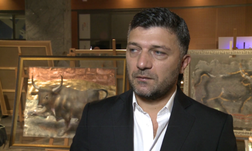 Na Giełdzie Papierów Wartościowych w Warszawie wystawa prac Dawida Patarai. Tematem przewodnim jest byk – symbol hossy