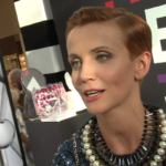 Katarzyna Zielińska odnosi sukcesy nie tylko jako aktorka, lecz także jako producentka. Jej spektakl zdobył uznanie krytyków teatralnych