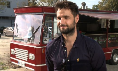 Polacy przekonują się do jedzenia sprzedawanego z food trucków