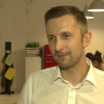 Piotr Kucharski – zwycięzca programu „Gotuj o wszystko ” – napisał książkę o rodzinnej tradycji pieczenia chleba