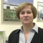 Skórę dłoni i ust mogą pomóc ochronić przed zimnem i wiatrem kosmetyki z masłem shea i olejkami roślinnymi