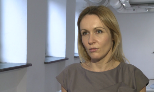 Przemoc psychiczna ze strony rówieśników bardzo często prowadzi do fobii szkolnej u dzieci