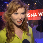 Agata Załęcka gra kierowcę karetki w „Na sygnale „. Na potrzeby serialu przeszła kurs jazdy samochodem dostawczym