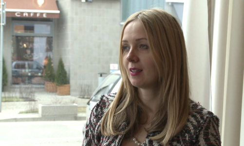 Przy kompletowaniu wyprawki dla noworodka nie warto robić dużych zapasów. Po narodzinach okazuje się, że nie wszystko jest potrzebne