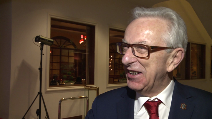 Prof. Zbigniew Lew-Starowicz: afery seksualne rozbudzają wyobraźnię kobiet