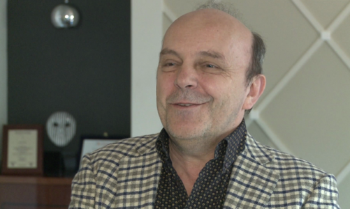 A. Ignaciuk (lekarz medycyny estetycznej): Gwiazdy chcą być anonimowe. Przychodzą na wizyty w czapkach i okularach