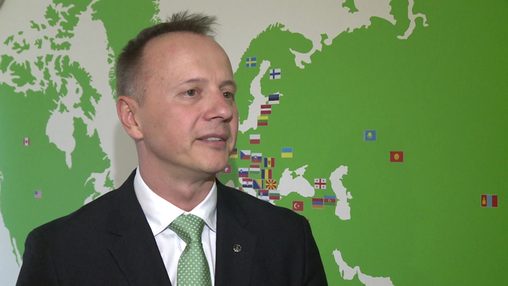 Polacy stawiają na zdrowy styl życia. Sprzedaż produktów związanych z kontrolą wagi rośnie o ok. 10 proc. rocznie