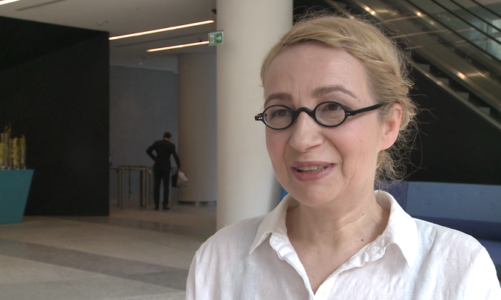 W polskich mieszkaniach królują neutralne kolory. Najpopularniejsze barwy to biel, beż i szarość