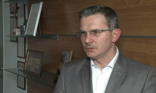 Rośnie sprzedaż mięsa kosztem jego przetworów i wędlin