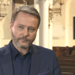 Artur Ĺťmijewski nowym prowadzącym program „Geneza grzechu ” w telewizji ID. Cykl będzie przedstawiał historie popełnienia zbrodni
