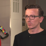 W letniej garderobie powinny dominować stroje z naturalnych tkanin i o luźnym kroju