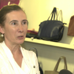 Każda kobieta powinna mieć w swojej szafie przynajmniej trzy torebki: skórzaną do pracy, elegancką na wieczorne wyjścia i plażową na lato