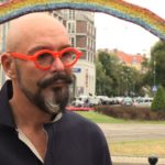 Od września Tomasz Jacyków rusza z nowym sezonem programu w Polsat CafĂŠ. Będzie też prowadził audycję w Radiu Kolor