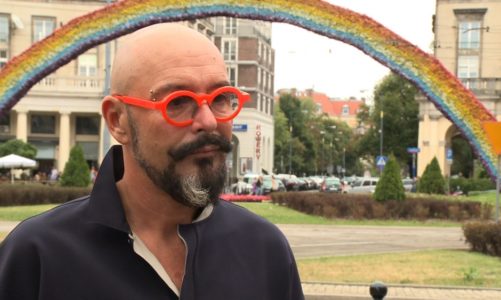 Od września Tomasz Jacyków rusza z nowym sezonem programu w Polsat CafĂŠ. Będzie też prowadził audycję w Radiu Kolor