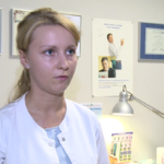 Promieniowanie UV może spowodować zapalenie spojówki. Najskuteczniejszą ochroną są okulary przeciwsłoneczne