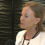 Laura Łącz: nie podobam się sobie ani na zdjęciach, ani na szklanym ekranie. Najlepiej prezentuję się na żywo