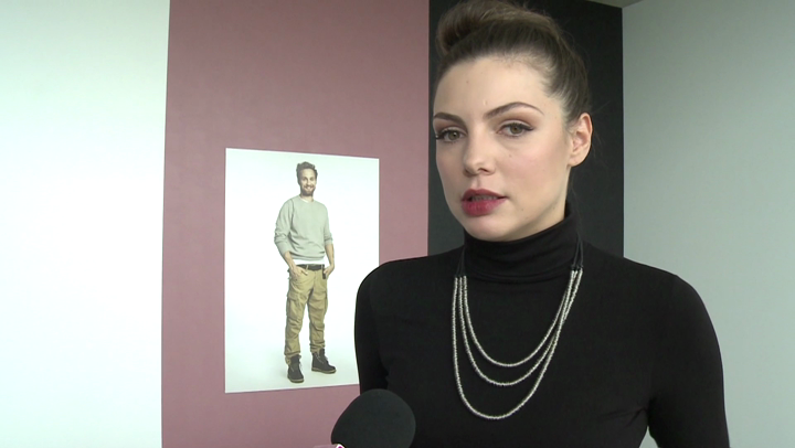 Karolina Gorczyca: Nie boję się, że będę musiała się do jakieś roli zeszpeci. Na potrzeby filmu zmieniam kolor i długość włosów, chudnę i tyję