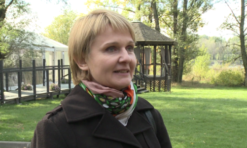 Sproszkowane owoce i warzywa zachowują większość swoich składników odżywczych. Redukcji ulegają tylko niektóre witaminy