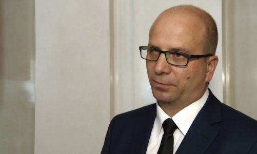 Poczta Polska ze znaczkami poświęconymi Janowi Pawłowi II. Znaczek pocztowy może być miniaturowym dziełem sztuki