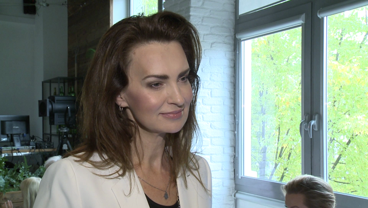Agnieszka Maciąg: wolę spędzić wieczór z córką niż na salonach