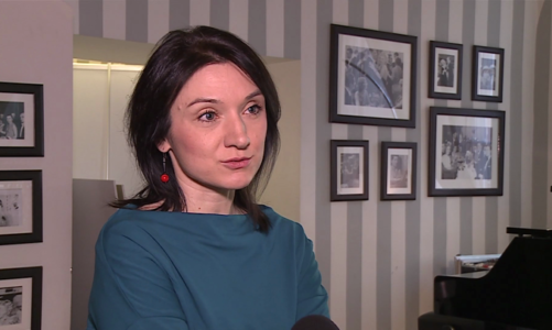 Jesienno-zimowa apatia znacznie wpływa na obniżenie libido. W tym czasie trzeba poświęcić partnerowi dużo więcej uwagi