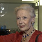 Beata Tyszkiewicz: dama pije, pali i przeklina