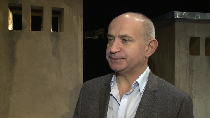 Krzysztof Dracz w nowym serialu TVP2 „Artyści „