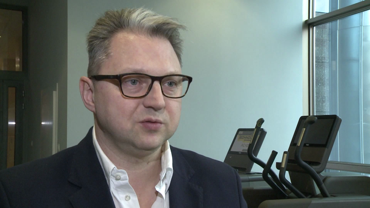 Technologia coraz mocniej wkracza w świat fitnessu. Äwiczenia z wykorzystaniem nowoczesnego sprzętu zwiększają efektywność treningu