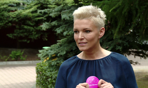 Ilona Felicjańska: przez cały rok hodujęÂ włosy, by w czerwcu obciąć je i pomóc chorym na raka