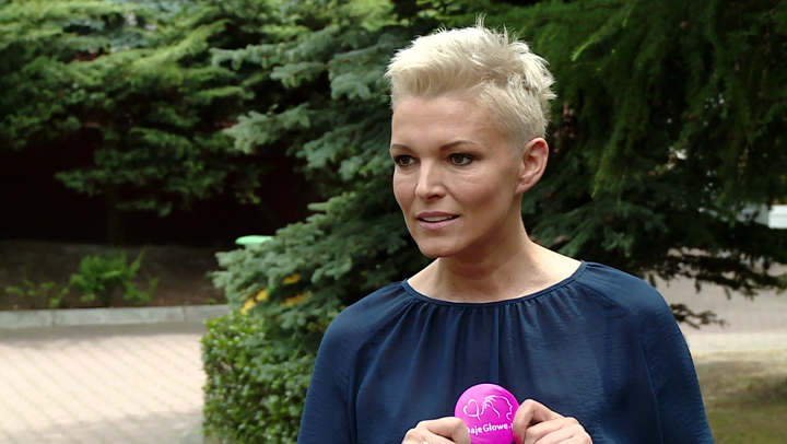 Ilona Felicjańska: przez cały rok hodujęÂ włosy, by w czerwcu obciąć je i pomóc chorym na raka