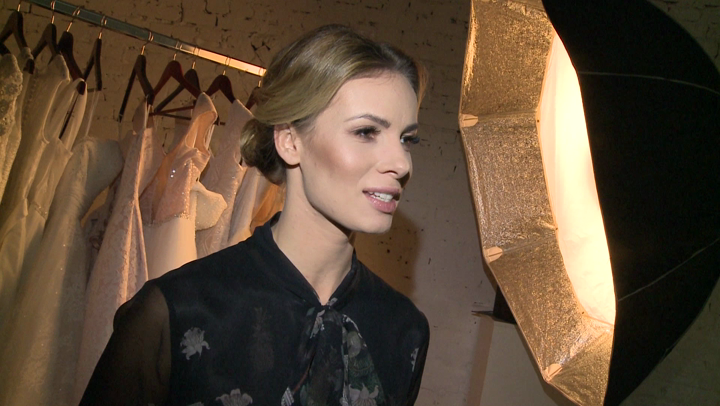 Izabela Janachowska: Przy wyborze pierwszego tańca pary często porywają się z motyką na słońce. Próbują tańczyć jak w programach telewizyjnych
