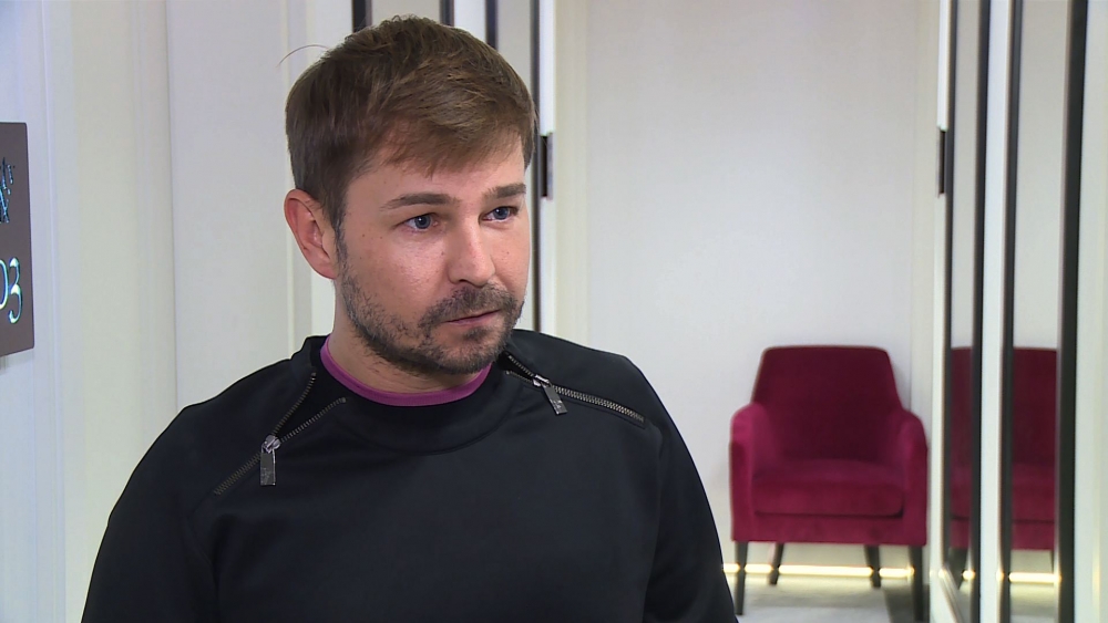 Gwiazdy programu „Ostre Cięcie ” Andrzej Wierzbicki i Tomasz Schmidt wprowadzają na rynek własną markę profesjonalnych kosmetyków