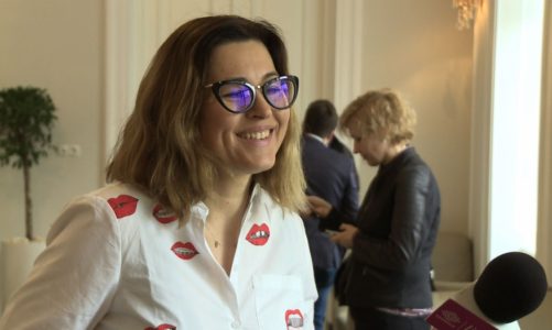 Beata Sadowska otworzyła w Gdańsku kawiarnię. Można w niej zjeść wegańskie i bezglutenowe ciasta