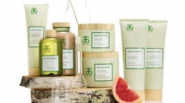 ARBONNE Rescue & Renew – wegański detoks skóry