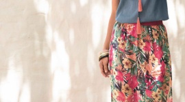 Kolorowo i wygodnie latem – postaw na boho!