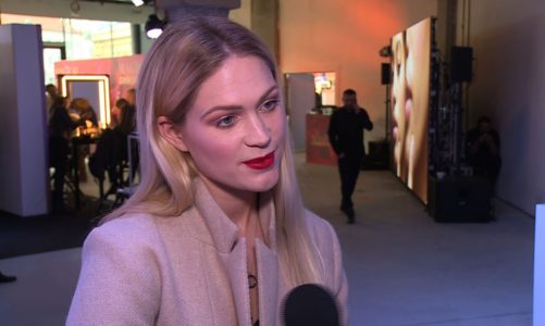 Zosia Ślotała: Zwykle lubię naturalny, delikatny i rozświetlony makijaż. Moim trendem na ten sezon są krwisto-czerwone usta