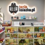 Najpopularniejsi polscy pisarze – sprawdź, kogo warto czytać!